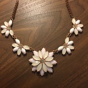 daisy necklace!